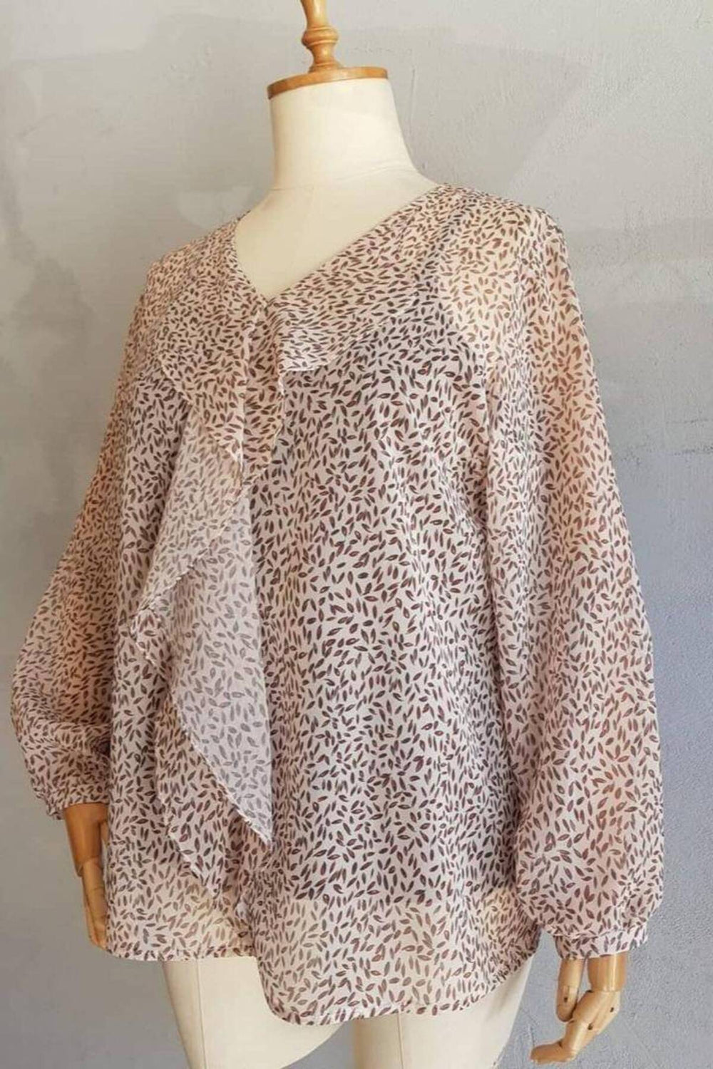 Büyük Beden Kadın  Şifon Fırfırlı Bluz - Astarlı - Image 72