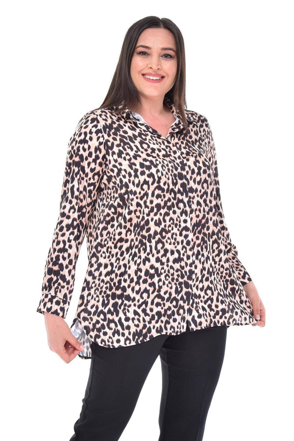 Stylish Leopard Patterned Shirt Options for Plus Size Women