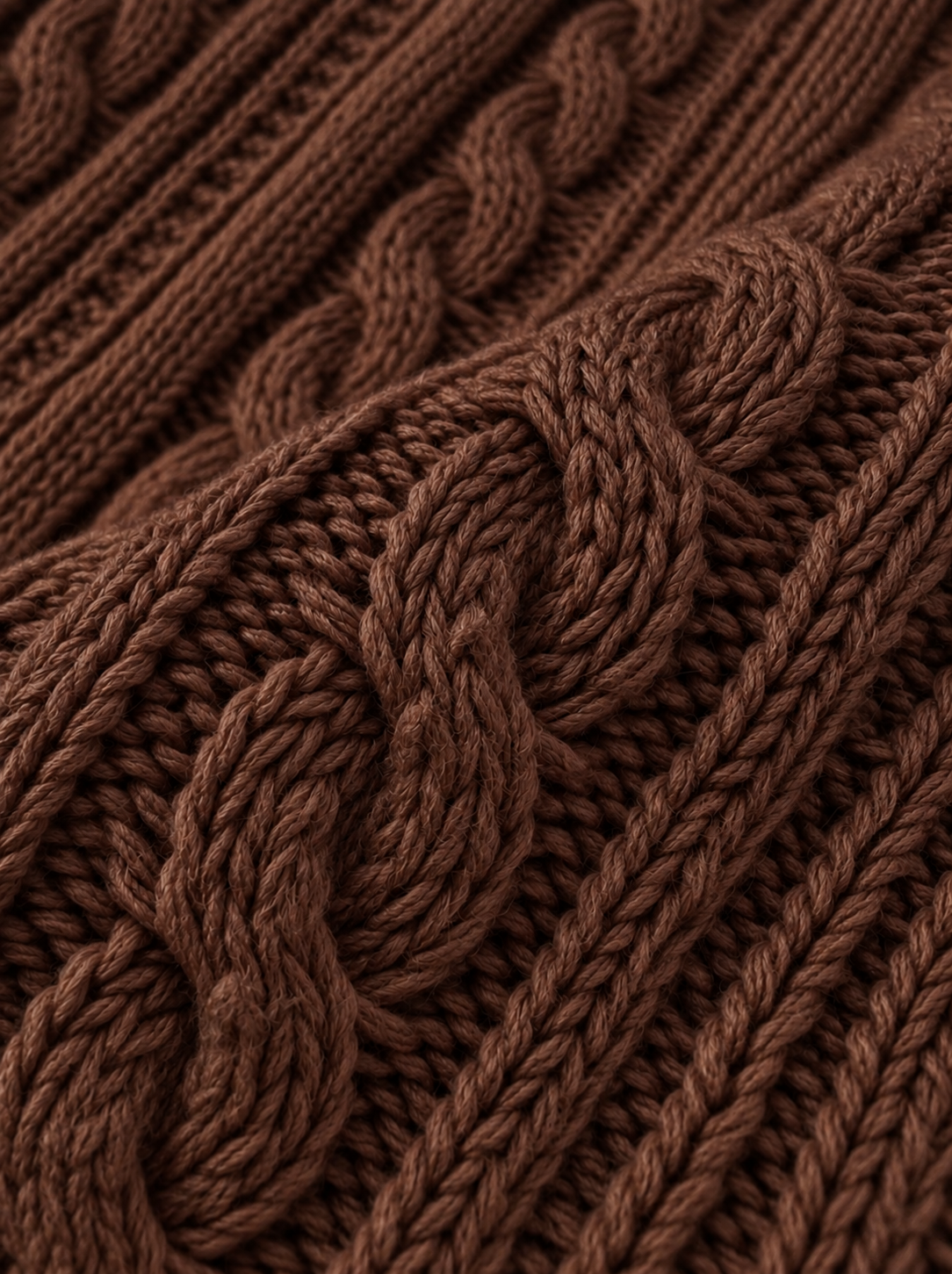 Lange Damenstrickjacke mit Zopfmuster und Knöpfen, große Größen