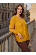 Blusa rosa de gasa con volantes y forro talla grande