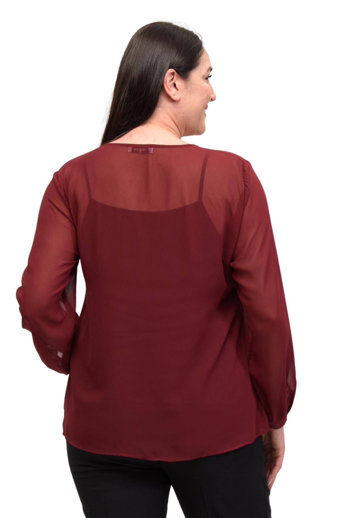 Blusa rosa de gasa con volantes y forro talla grande