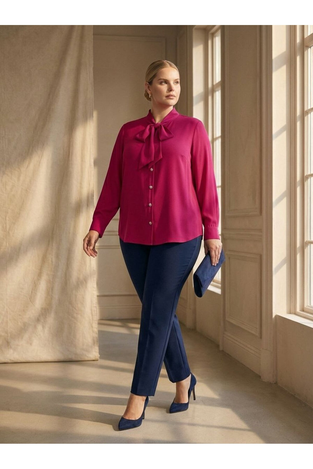 Büyük Beden Kadın  Fiyonk Yakalı Krep Gömlek - Image 3