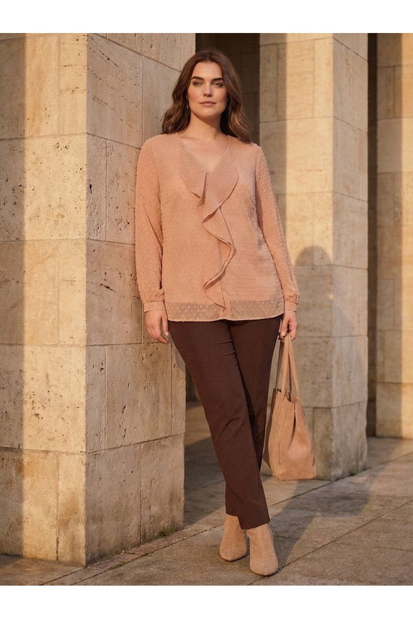 Blusa rosa de gasa con volantes y forro talla grande