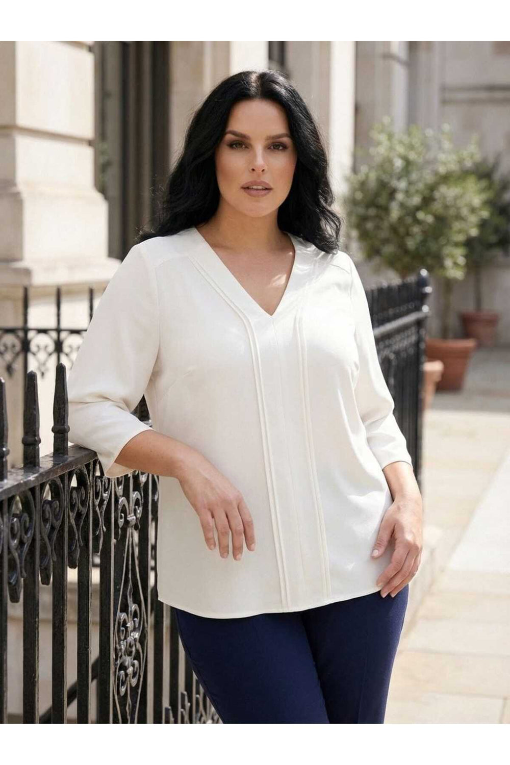 Büyük Beden Şık V Yaka Nervur Detaylı Jessica Krep Bluz - Image 13