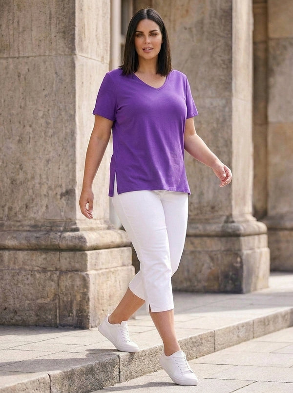 Comodidad sin límites: Camiseta básica con cuello en V