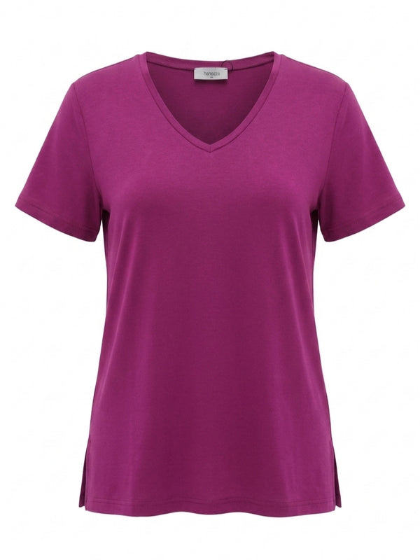 Comodidad sin límites: Camiseta básica con cuello en V