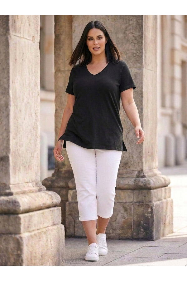 Kadın Büyük Beden V Yaka Yanı Yırtmaçlı  Pamuklu Viskon T- Shirt ( Serifikalı Kumaş )