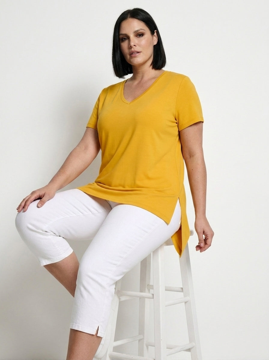Kadın Büyük Beden V Yaka Yanı Yırtmaçlı  Pamuklu Viskon T- Shirt ( Serifikalı Kumaş ) - Image 84