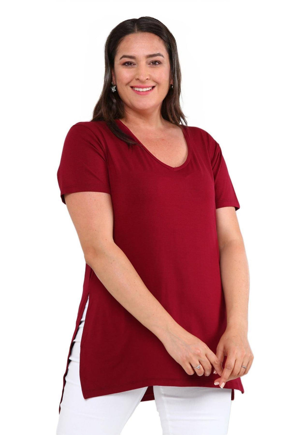 Comodidad sin límites: Camiseta básica con cuello en V - Image 8