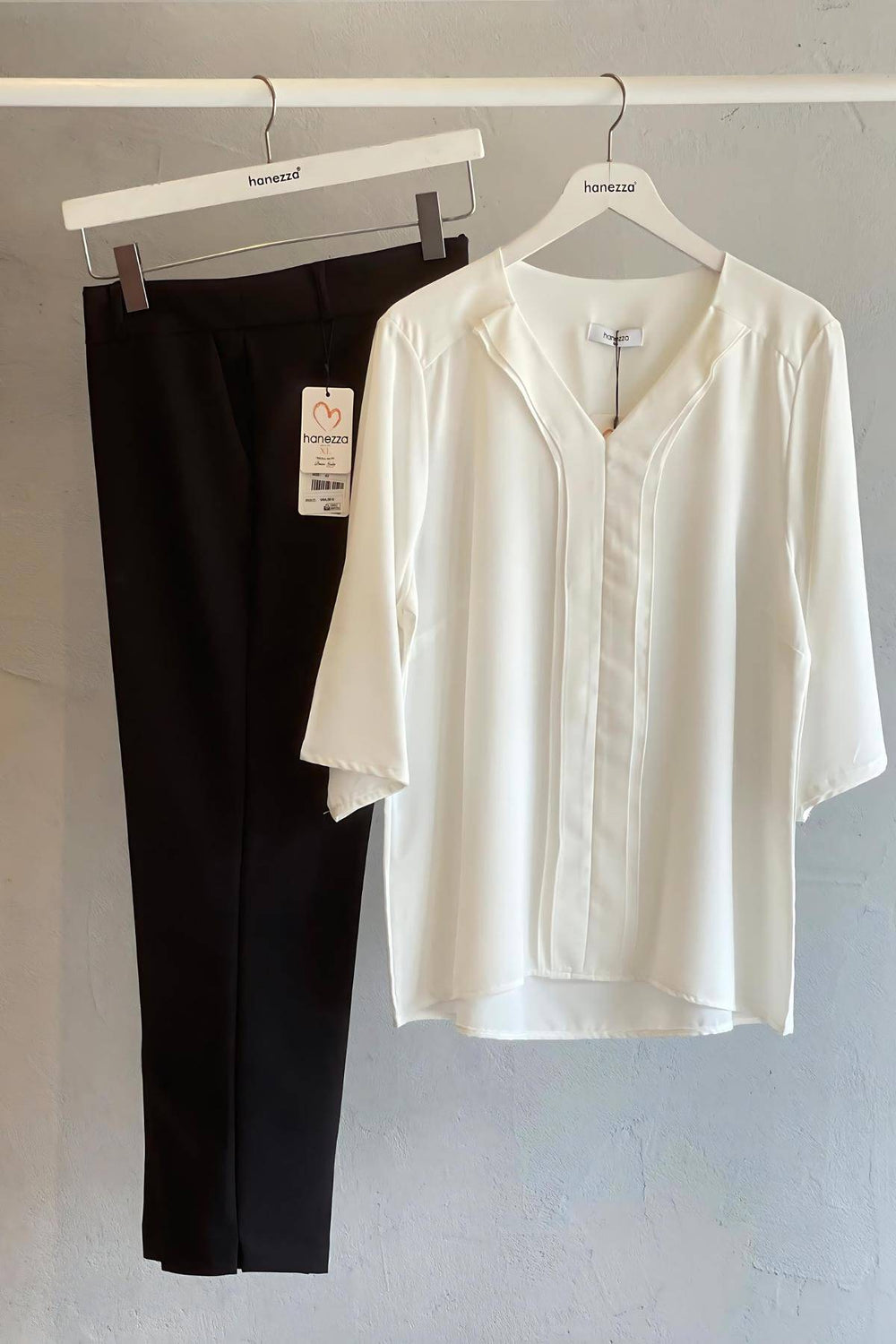 Plus Size Elegant V-Neck Pintuck Detail Jessica Crepe Blouse - Image 19