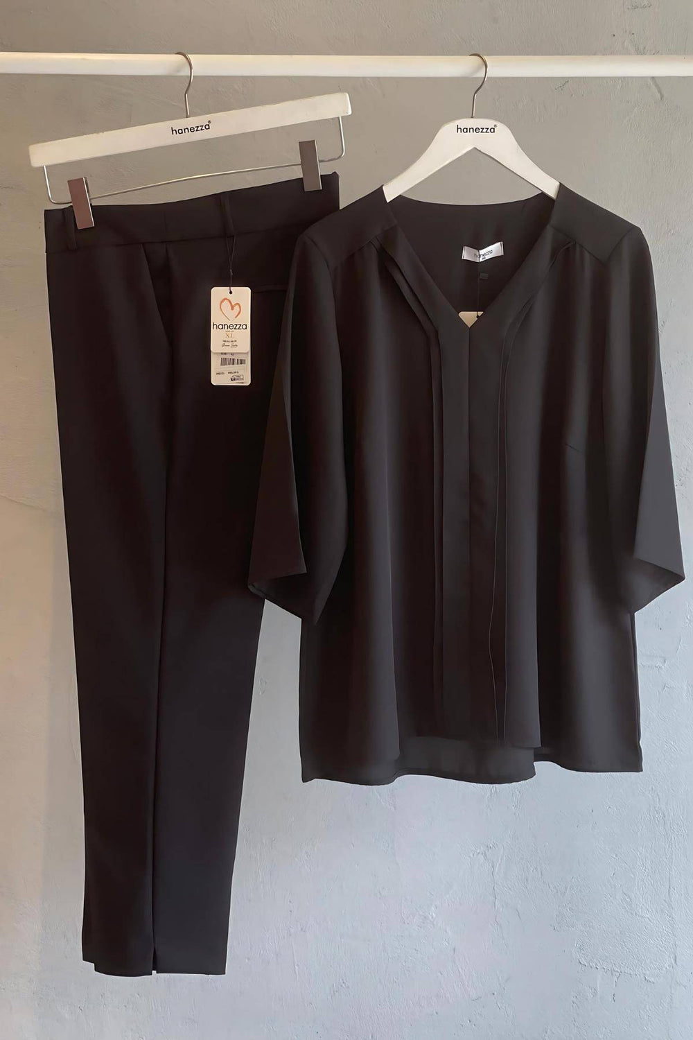 Plus Size Elegant V-Neck Pintuck Detail Jessica Crepe Blouse - Image 15