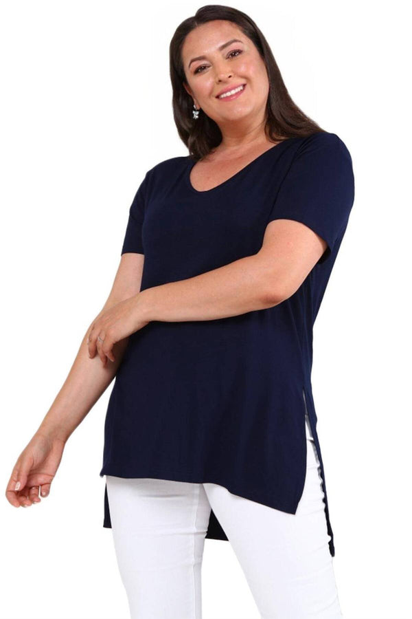 Comodidad sin límites: Camiseta básica con cuello en V