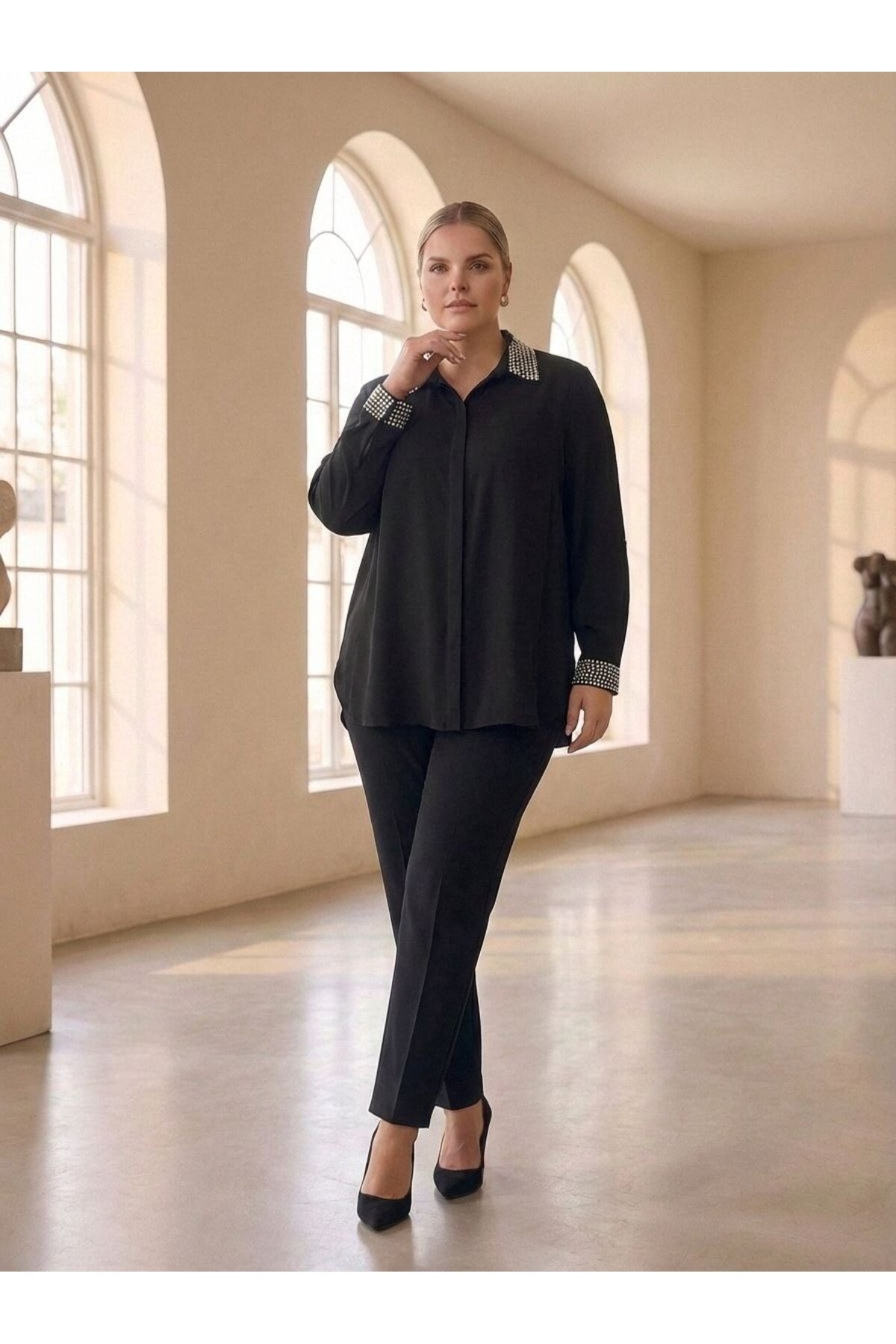 Damen Hemdbluse in Übergröße mit Perlenstickerei