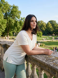 Damen-T-Shirt aus Baumwolle und Viskose mit V-Ausschnitt und Seitenschlitzen, große Größen