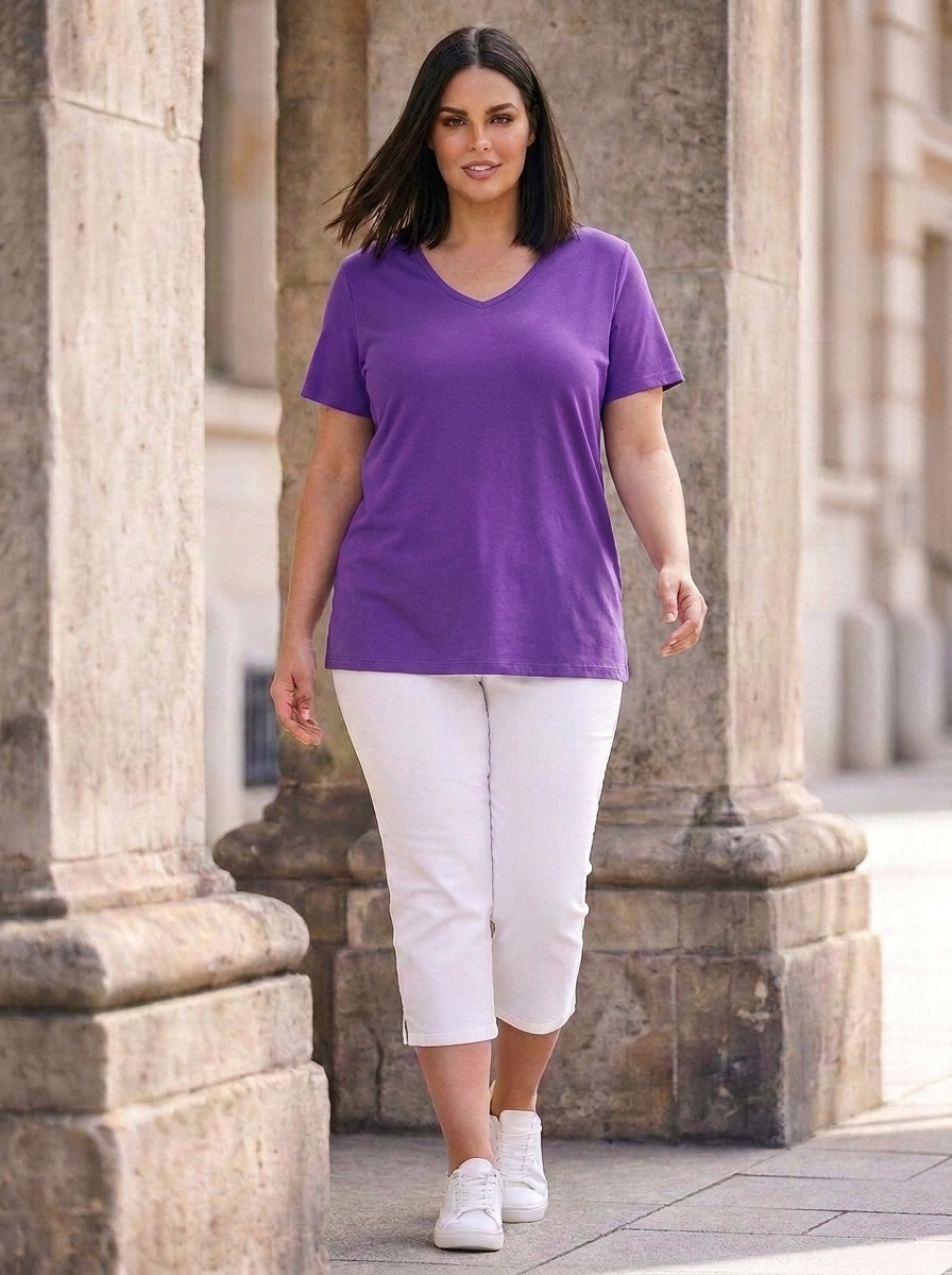 Comodidad sin límites: Camiseta básica con cuello en V - Image 41