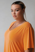 Damen-T-Shirt aus Baumwolle und Viskose mit V-Ausschnitt und Seitenschlitzen, große Größen