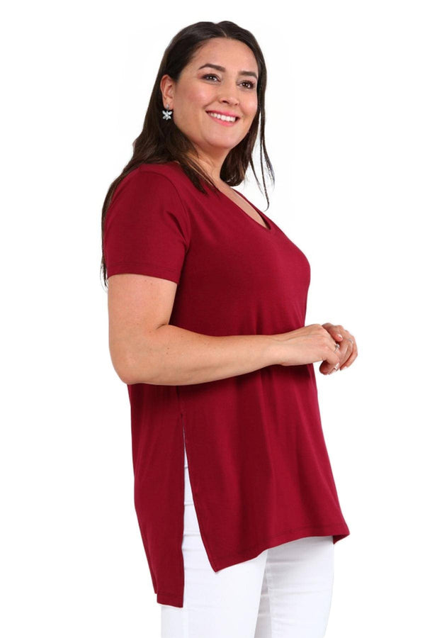 Comodidad sin límites: Camiseta básica con cuello en V