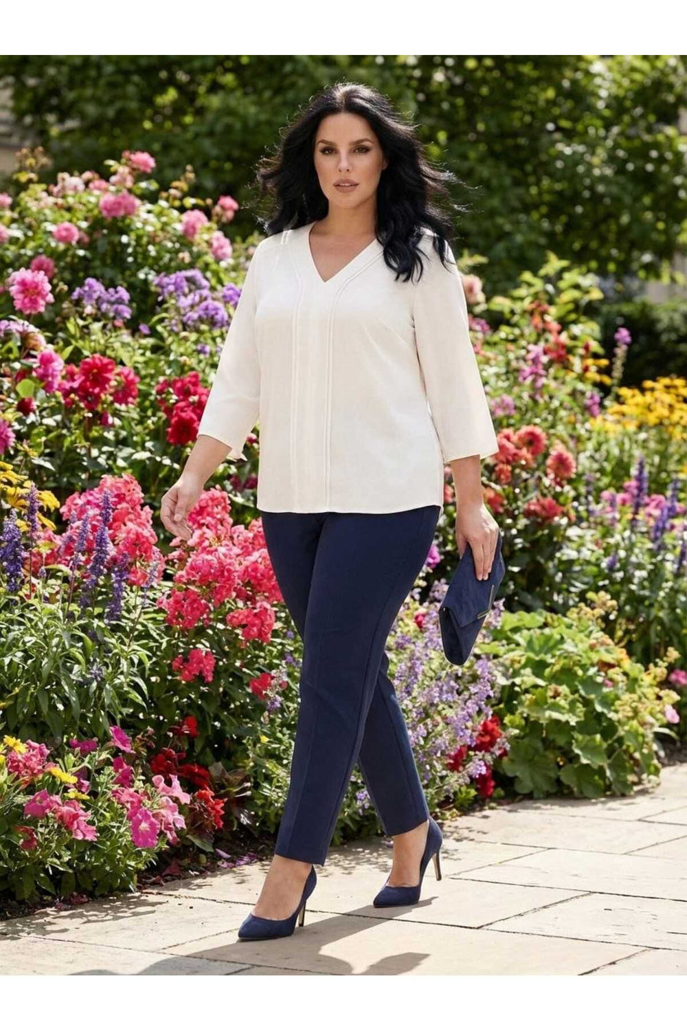 Büyük Beden Şık V Yaka Nervur Detaylı Jessica Krep Bluz - Image 12