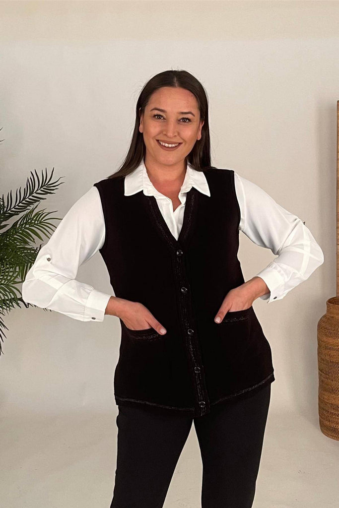 Women's Plus Size Knitwear Vest Opportunity to Complement Your Elegance