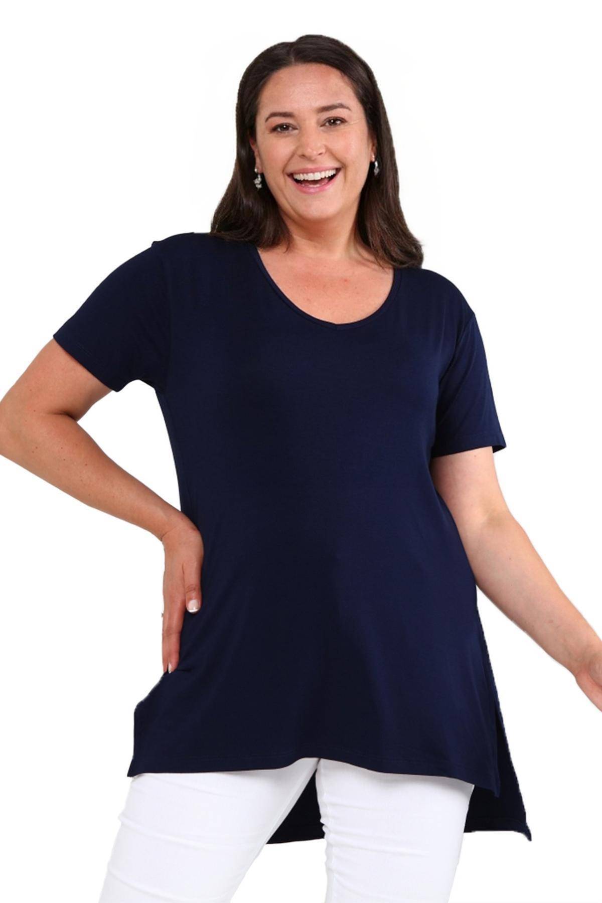 Damen-T-Shirt aus Baumwolle und Viskose mit V-Ausschnitt und Seitenschlitzen, große Größen