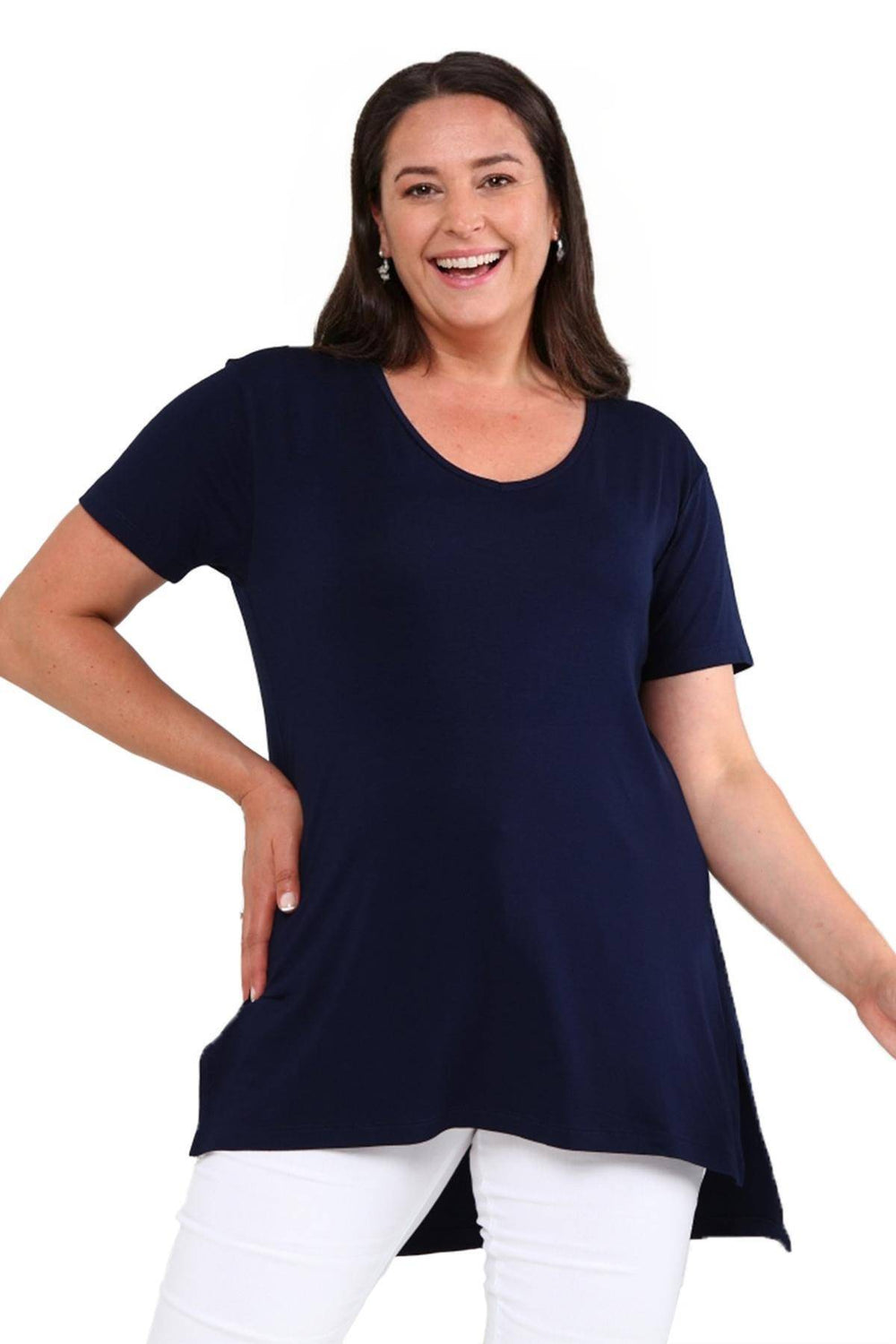 Comodidad sin límites: Camiseta básica con cuello en V - Image 34
