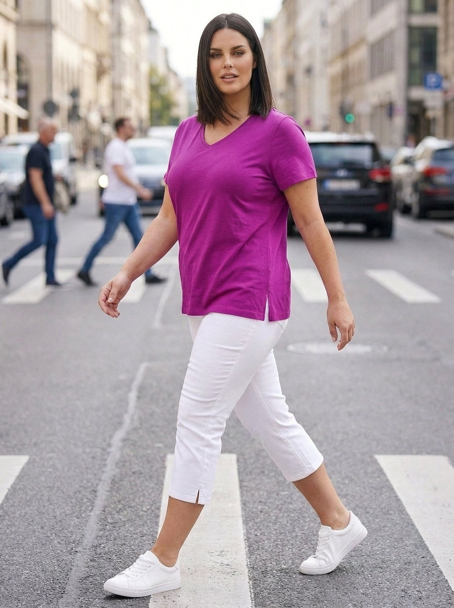 Comodidad sin límites: Camiseta básica con cuello en V - Image 16