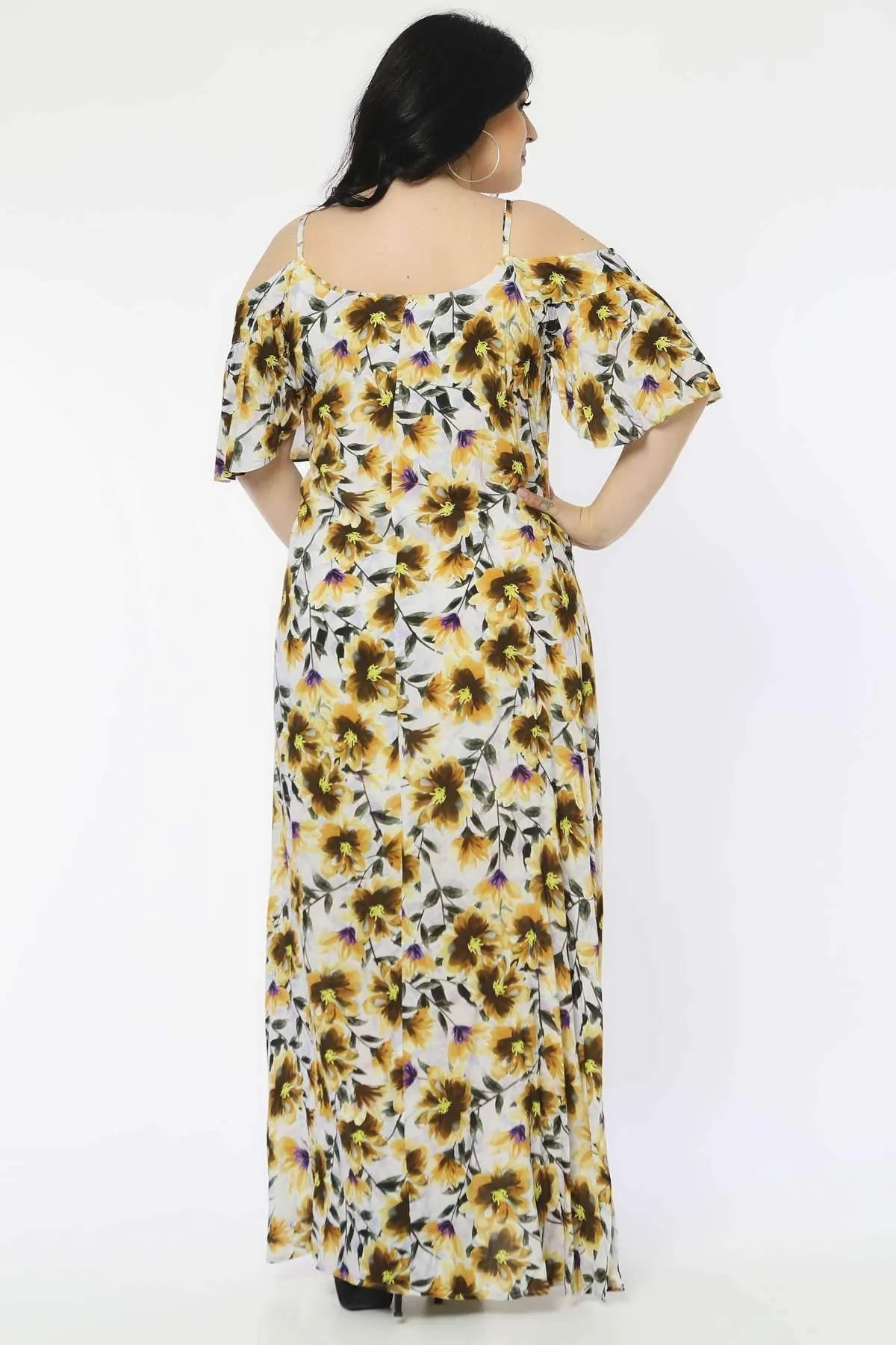 Sommerfavorit: Plus Size Kleid mit Schulterdetails Jetzt bestellen