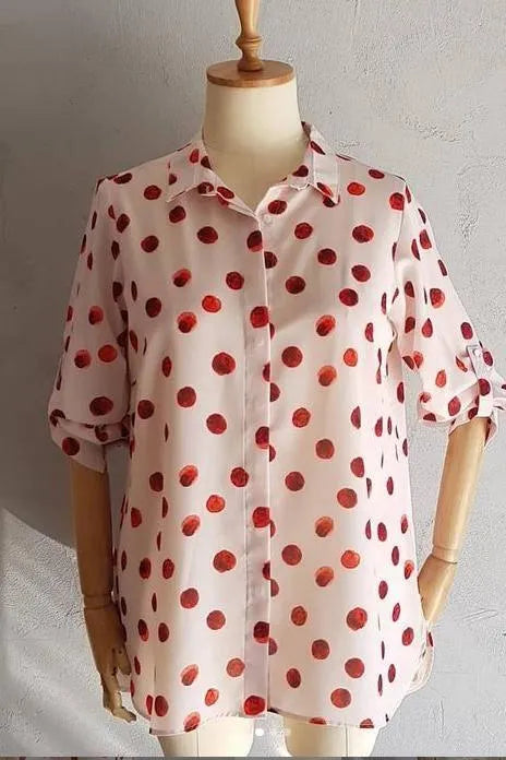 Completa tu estilo: Camisas de talla grande con tapeta oculta que reflejan tu estilo - Image 1