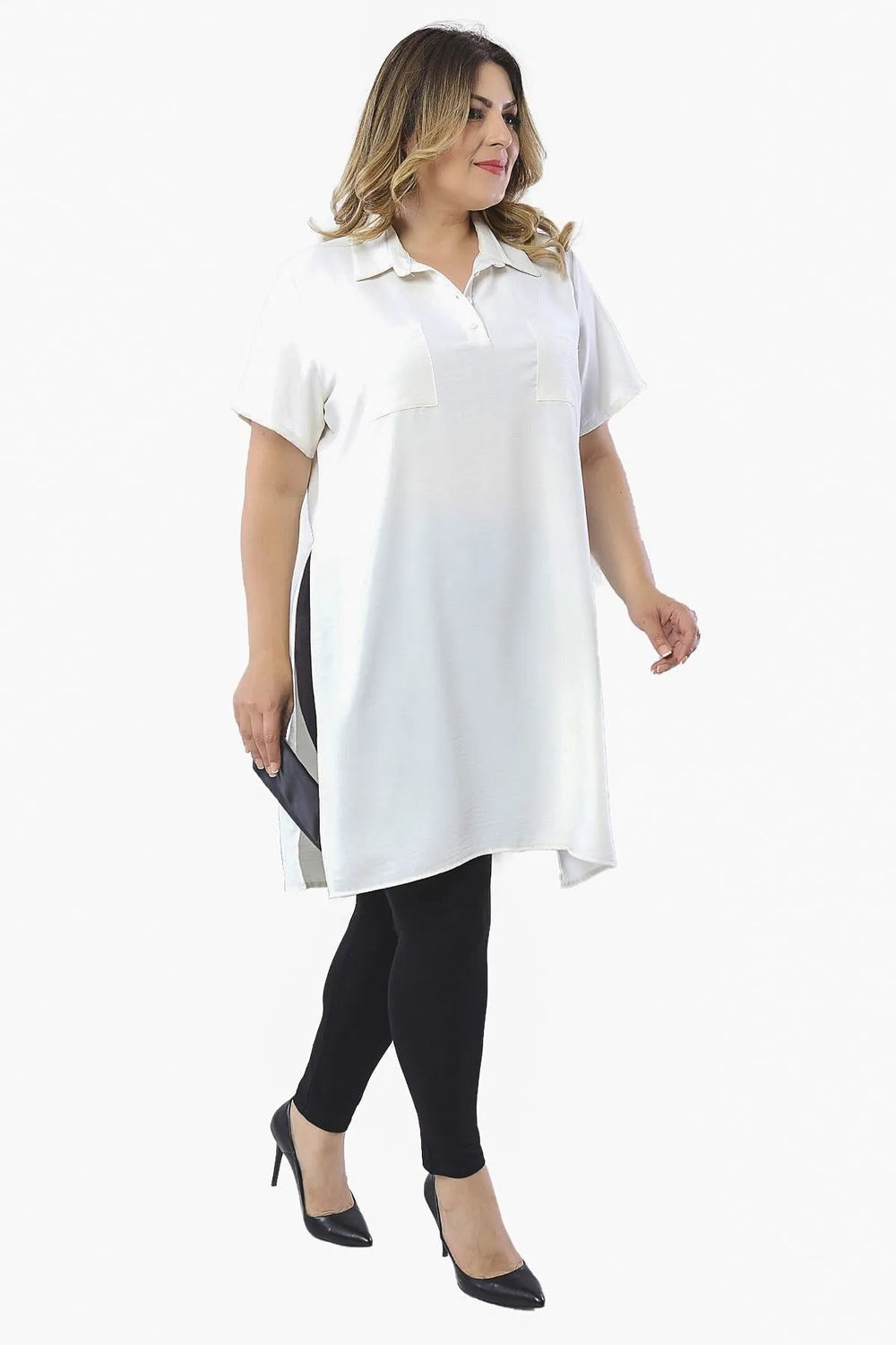 Plus Size Floral Pattern Tunic Shirt - Side Slit Detail - Image 1