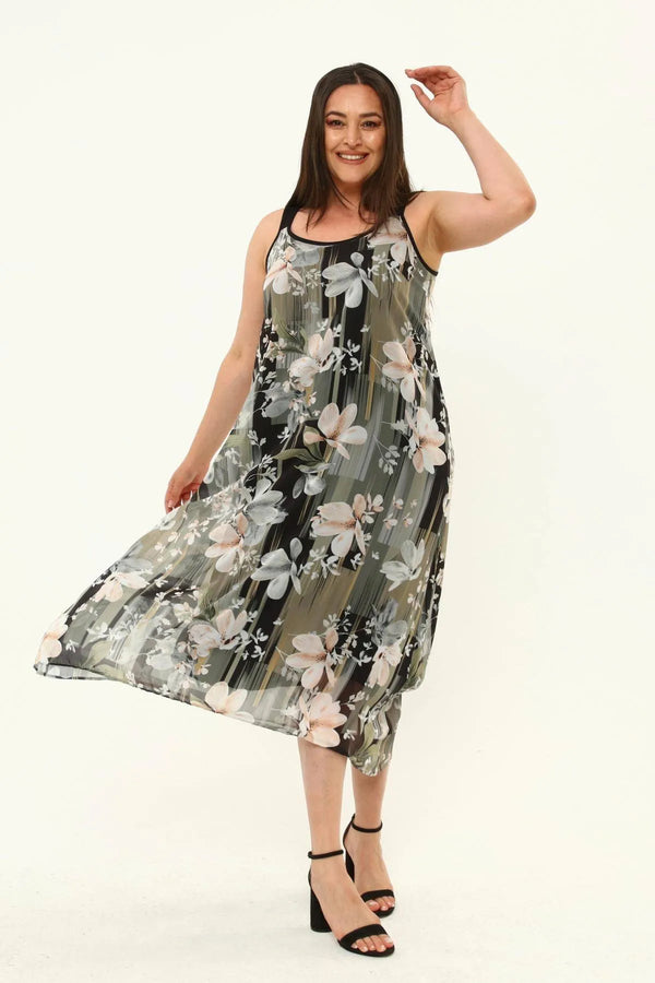 Büyük Beden Kadın Çiçek Desenli Pamuklu Viskon Maxi Elbise