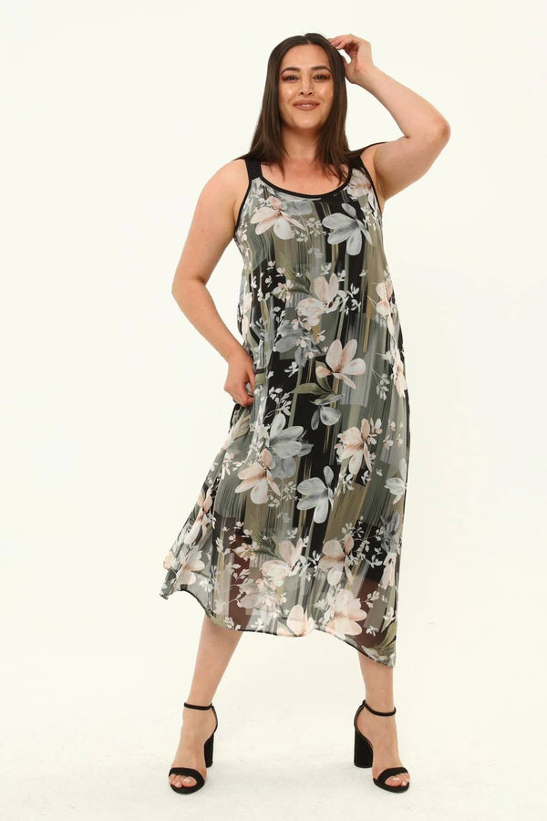 Büyük Beden Kadın Çiçek Desenli Pamuklu Viskon Maxi Elbise