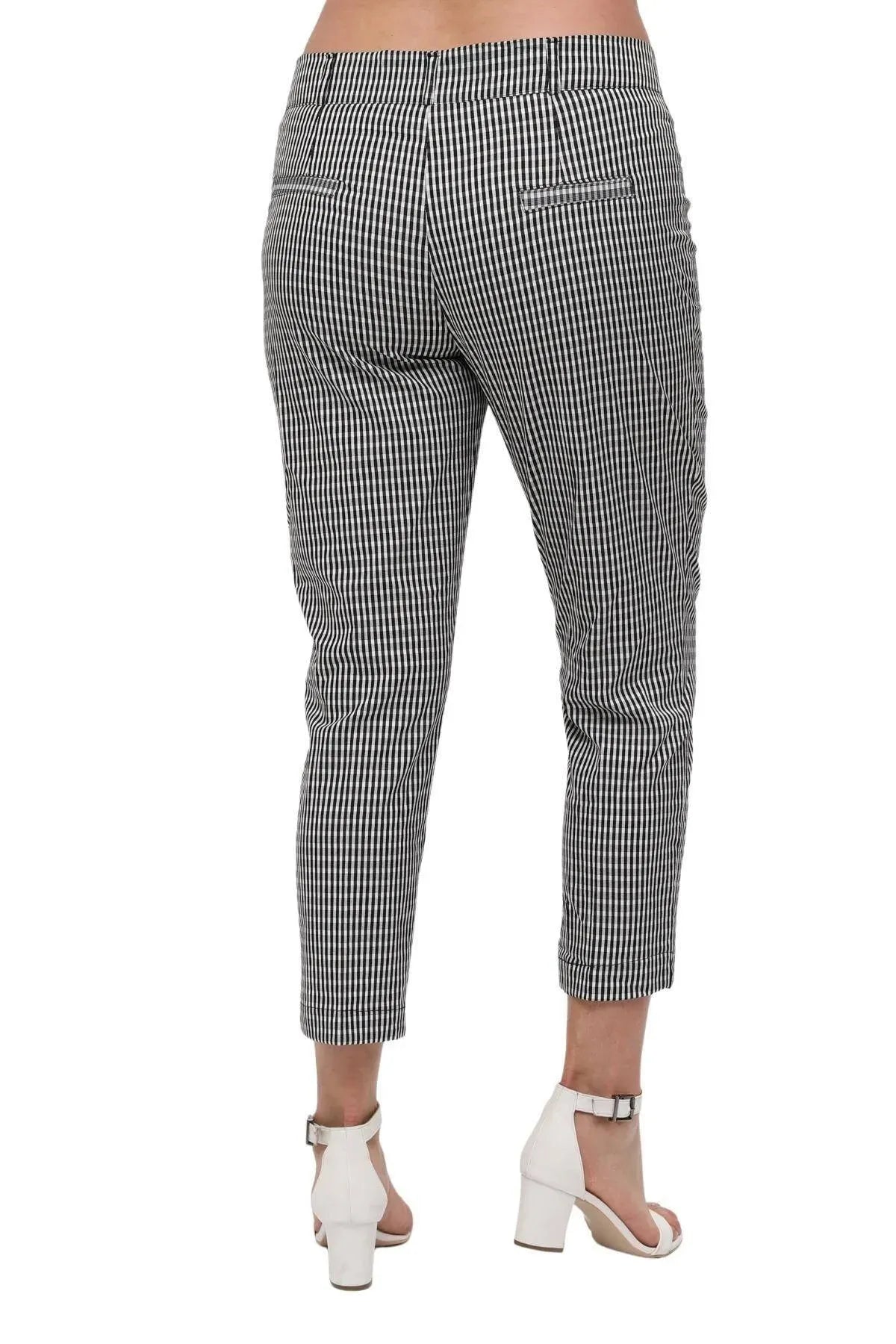Büyük Beden Kadın Büyük Beden Kadın Gri Pötikare Desenli Pamuklu Viskon Kapri Büyük Beden Kapri Gri Pötikare Desenli