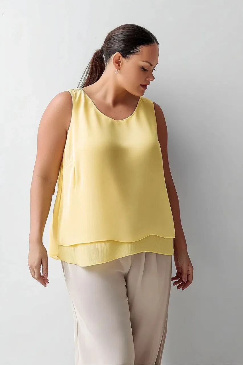 Женская блуза из креповой ткани больших размеров без рукавов с многослойным дизайном - Image 9