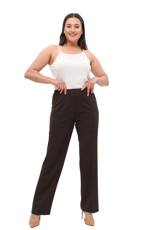 Стиль, скрывающий недостатки фигуры: габардиновые брюки с внутренней резинкой