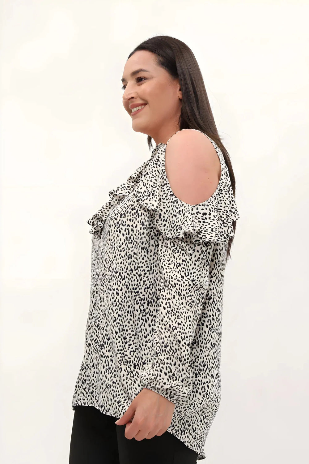 Plus Size Women's Leopard Print Cold Shoulder Ruffle Detail Viscose Blouse - Image 4