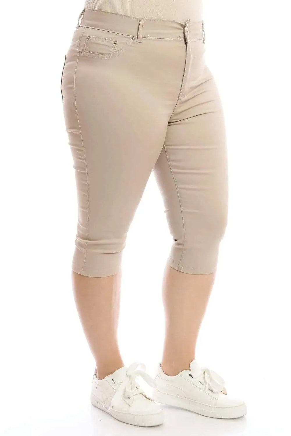 Познакомьтесь с комфортом больших размеров: бермуды из эластичного канваса - Image 1