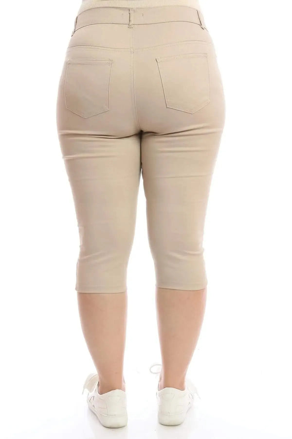 Познакомьтесь с комфортом больших размеров: бермуды из эластичного канваса