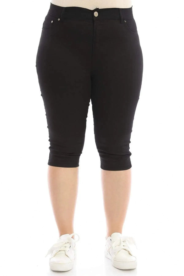 Познакомьтесь с комфортом больших размеров: бермуды из эластичного канваса