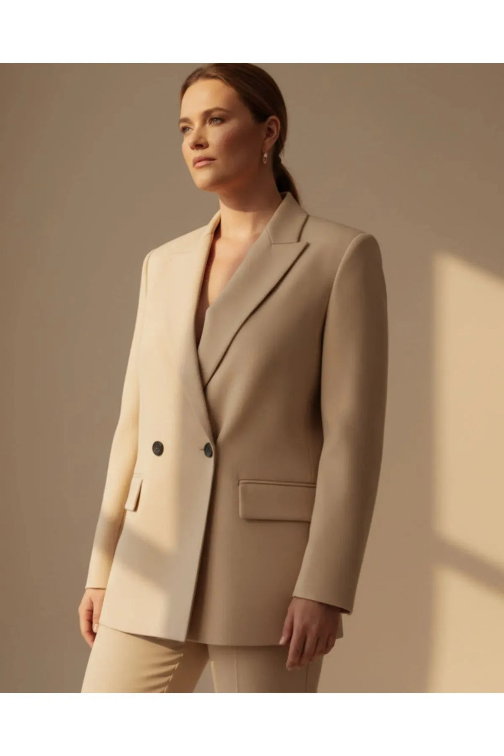 Женский жакет-блейзер больших размеров оверсайз с подкладкой и подплечниками - Image 19