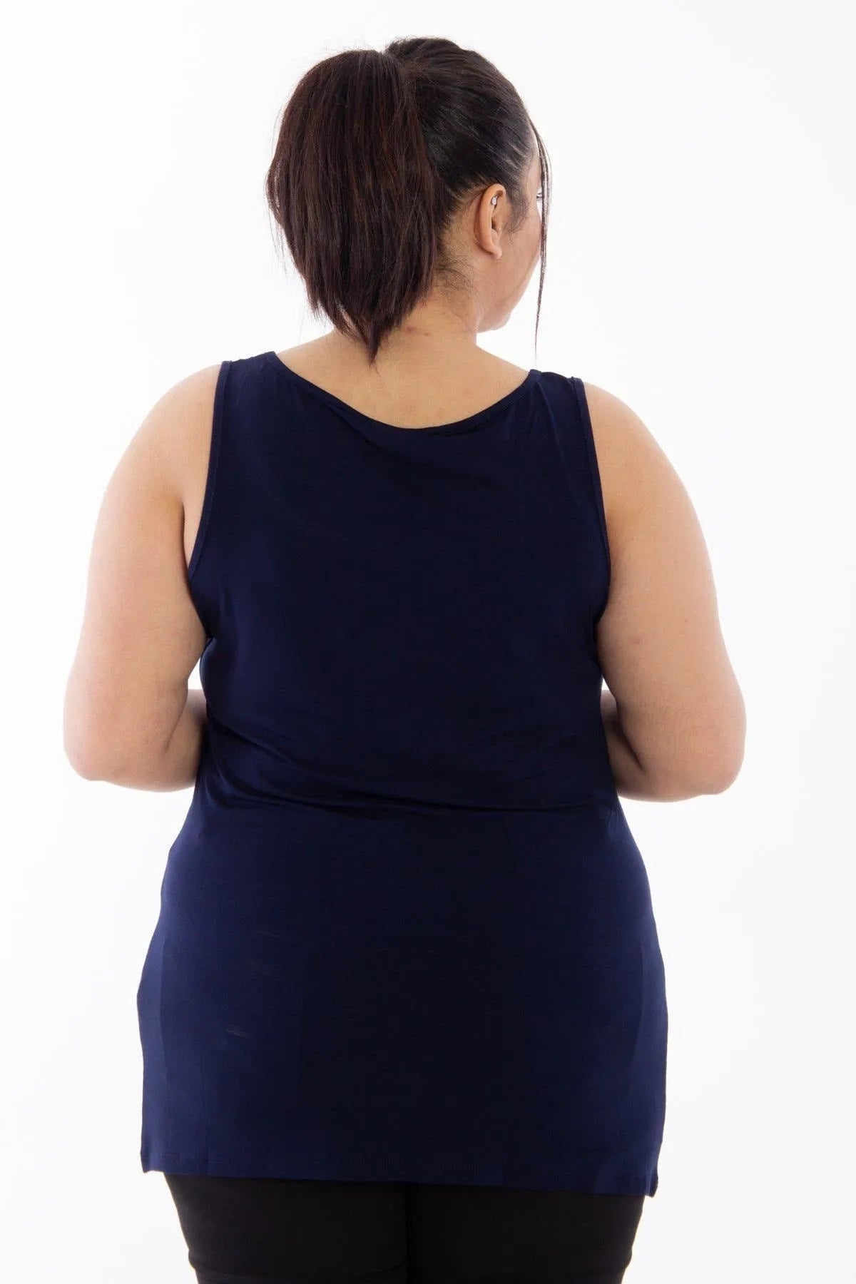 Büyük Beden Kadın Büyük Beden Kadın Pamuklu Viskon Kumaş Geniş Askılı Basic T-shirt ( Sertifikalı Kumaş ) Büyük Beden T-Shirt [Lacivert] [Düz Renk]