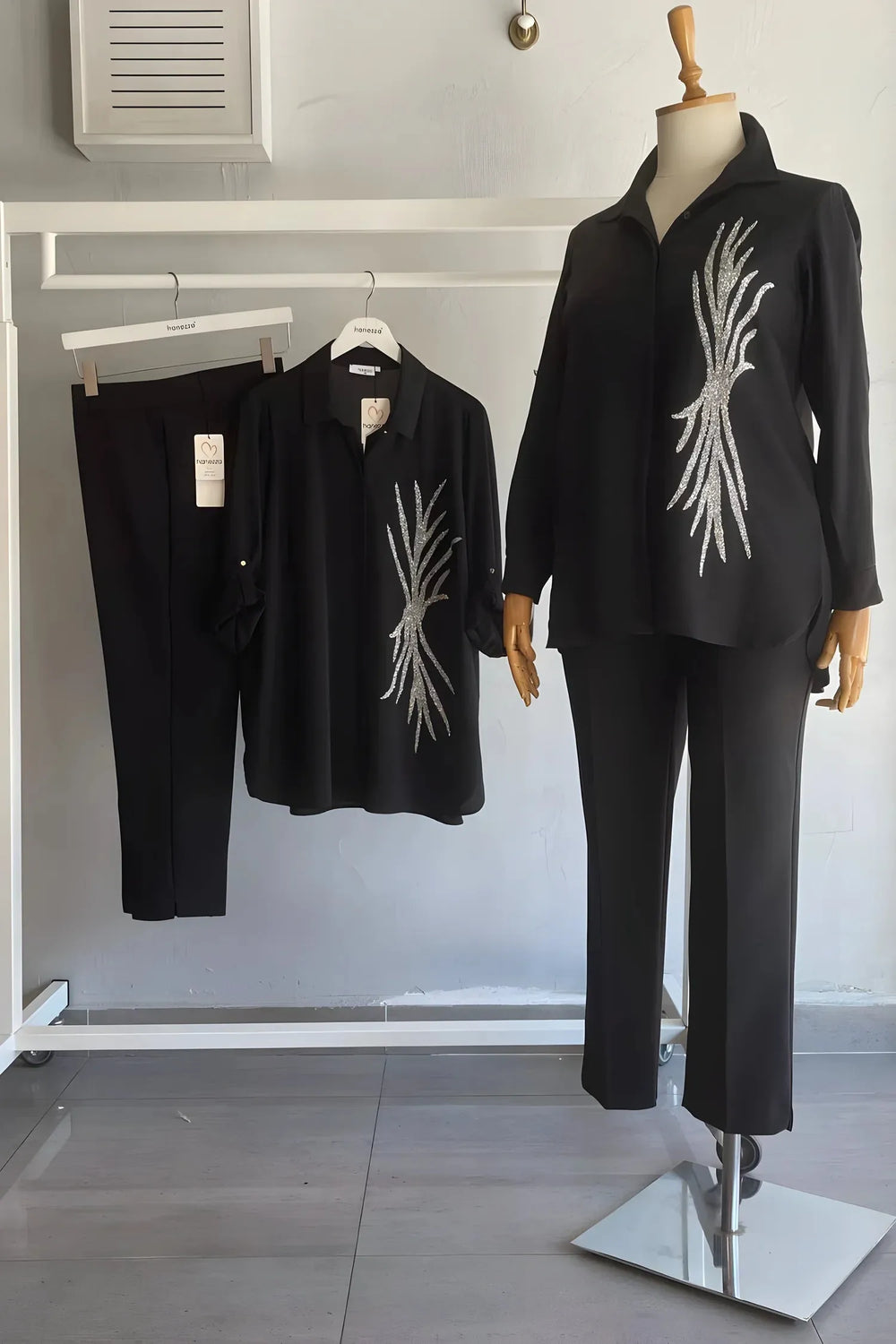 Большая Размера Элегантная Креп Рубашка-Абайя с Серебряными Бусинами - Черный - Image 2