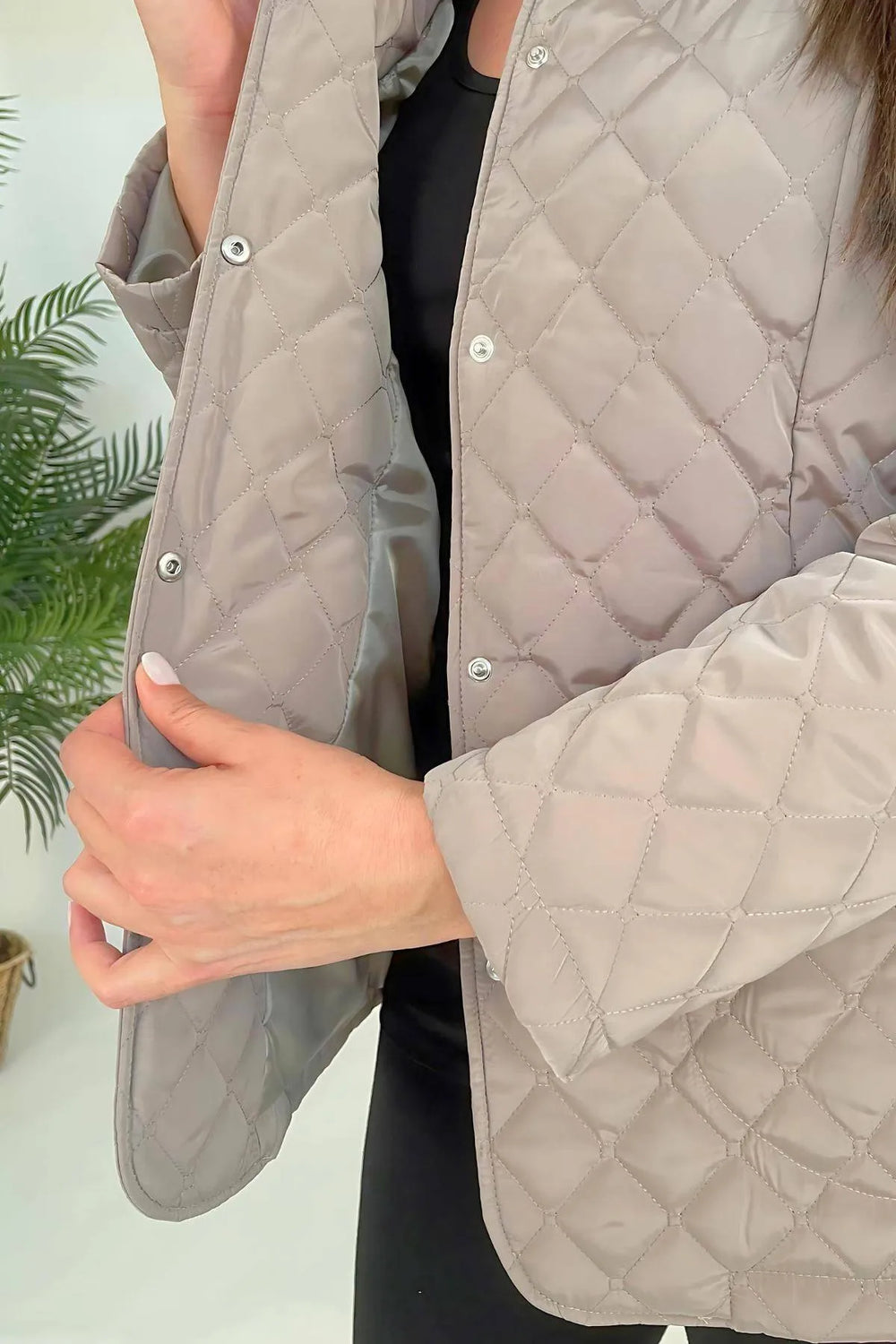 Куртка стеганая больших размеров – Легкая и стильная - Image 2