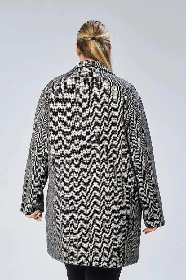 کت پشمی زنانه سایز بزرگ طرح جناغی - تلاقی ظرافت و راحتی بی انتها