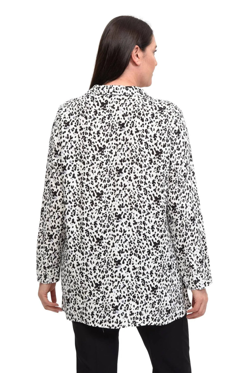 بلوزة مقاس كبير بنقشة جلد الفهد: تجتمع فيها الأناقة والراحة - Image 7