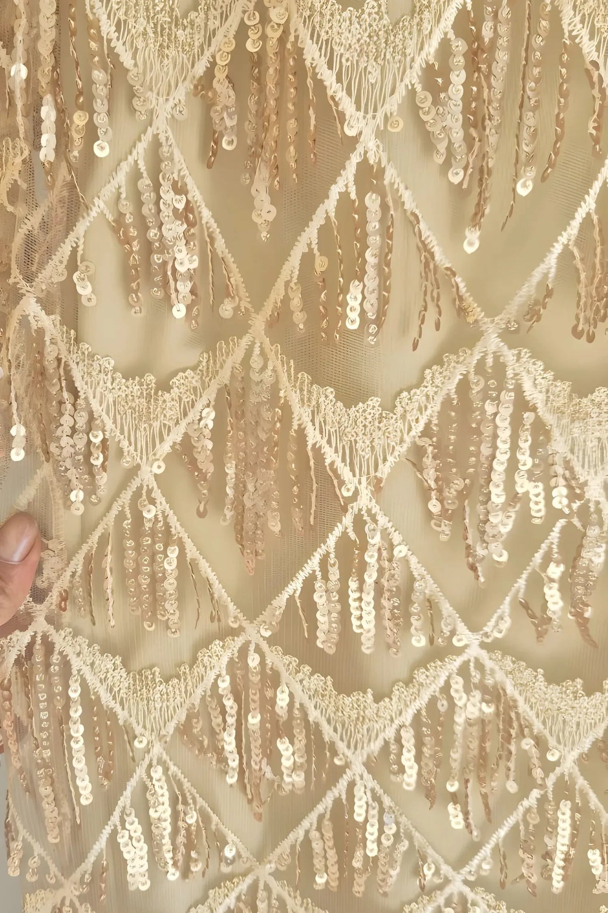 Elegantes Pailletten-Abendkleid in großen Größen - Gefüttert - Gold