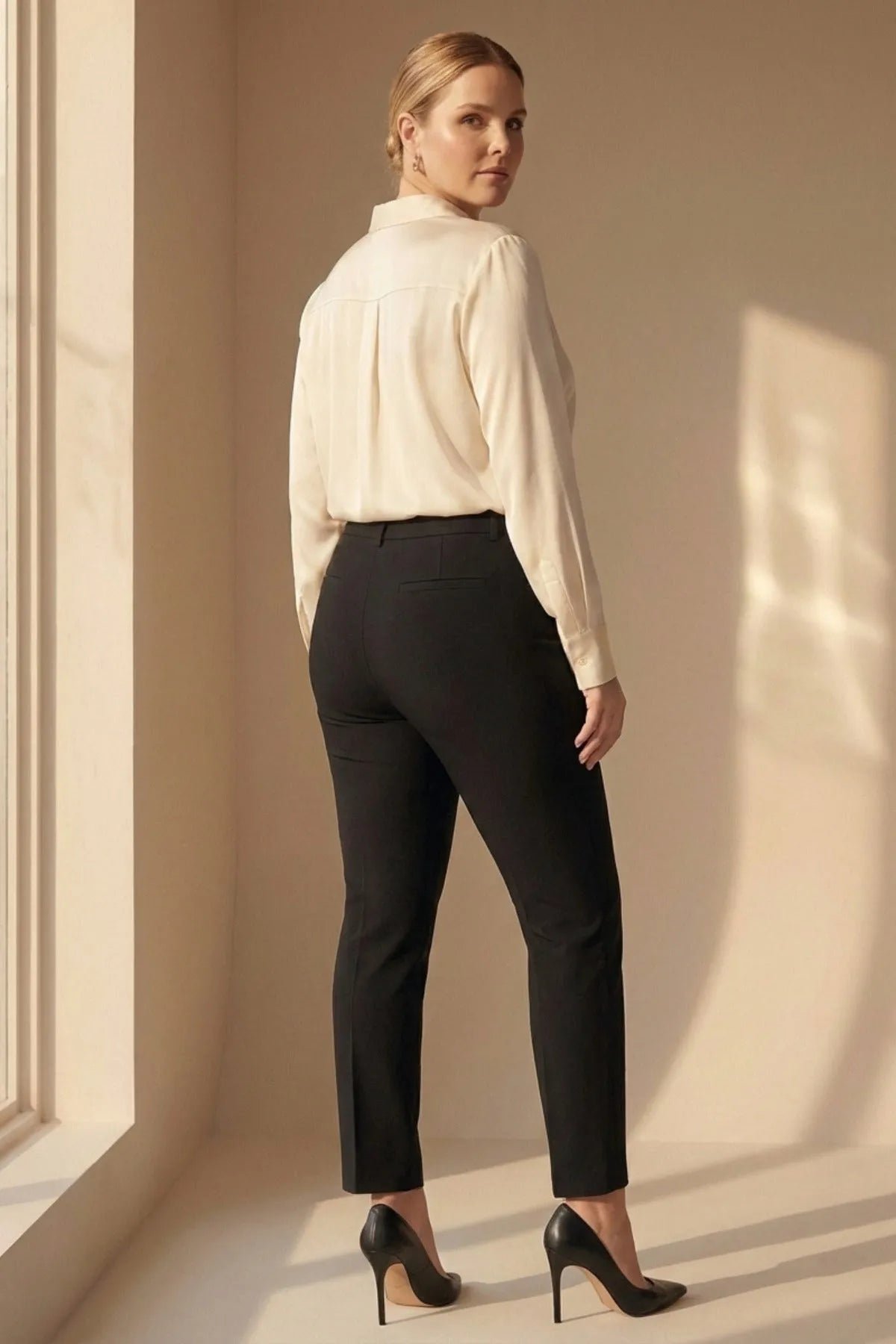 Hanezza Plus Size High-Waist Lycra Atlas-Hose – Knöchellang in Creme