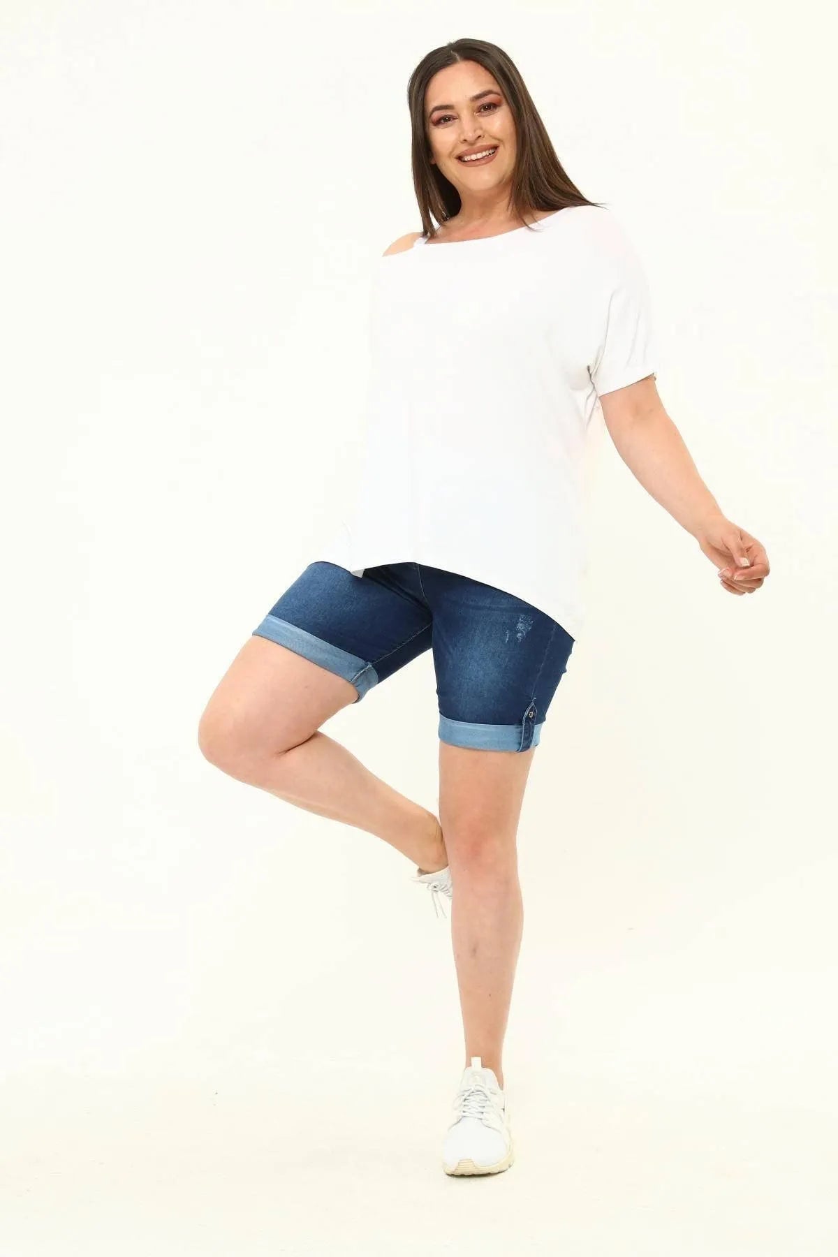 Büyük Beden Kadın Omuz Detaylı T-Shirt - Büyük Beden Omuz Detaylı T-Shirt Beyaz Düz Renk