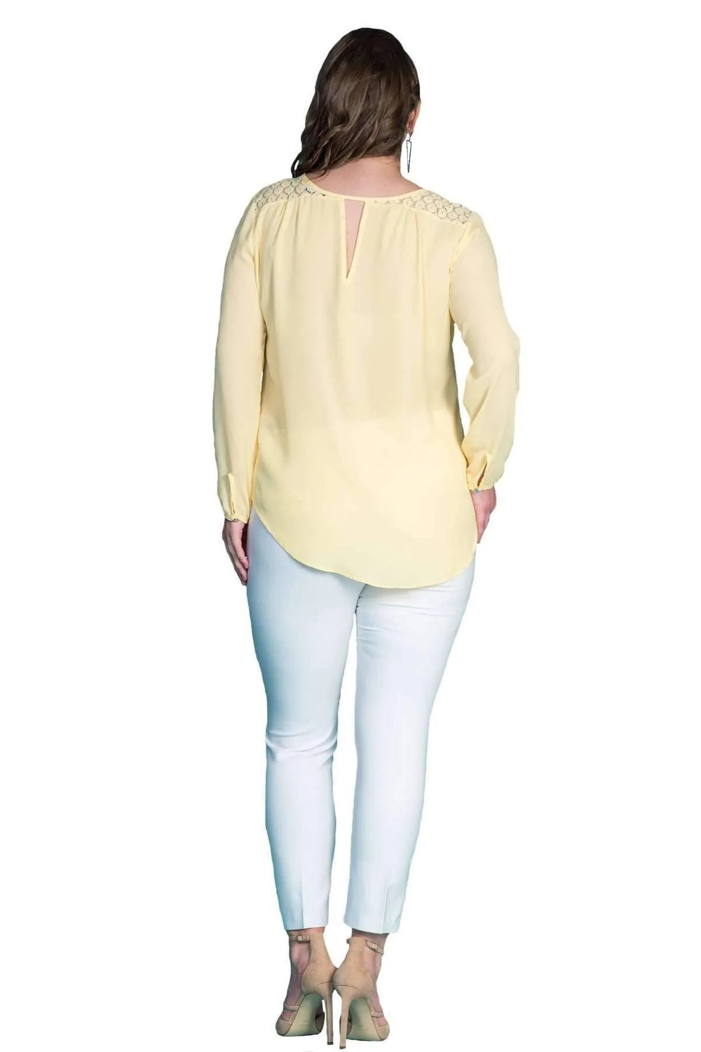 Теперь почувствуйте себя особенной: блузка из крепа с кружевными вставками на плечах - Image 15