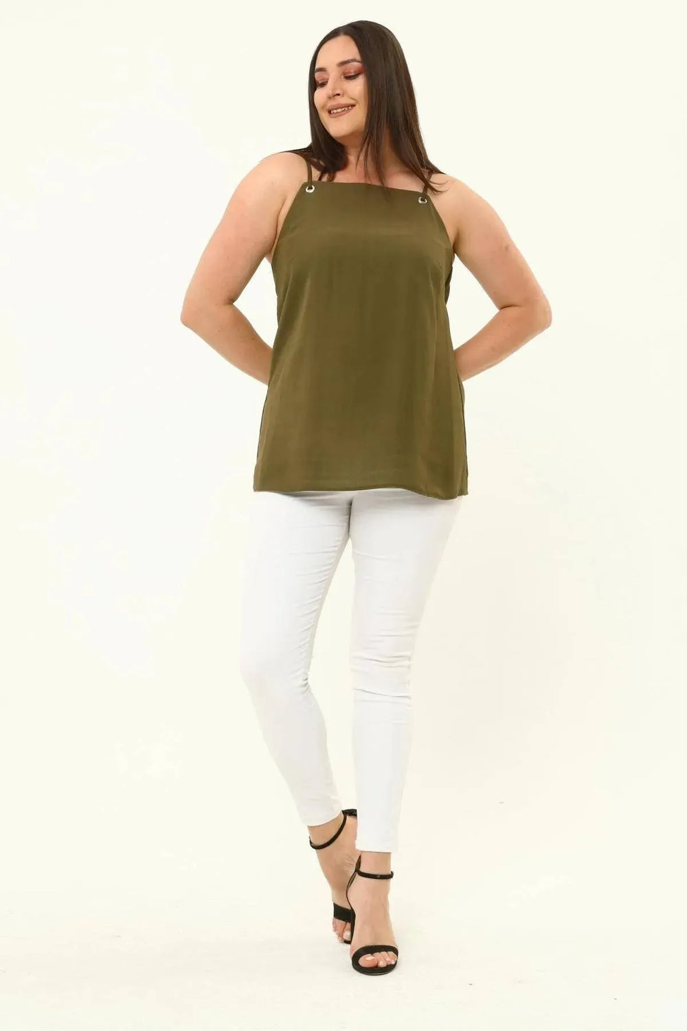 Hanezza Büyük Beden Çiçek Desenli Krep Kumaş İp Askılı Bluz - Image 3