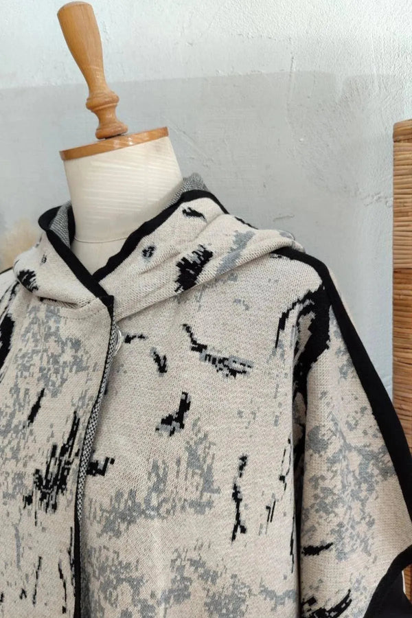HANEZZA Plus Size Hooded Knitwear Poncho - Women